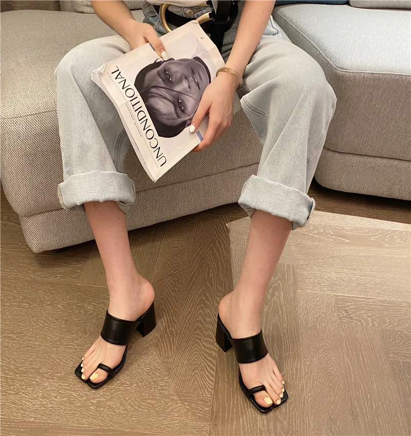 

Шлепанцы женские с узким ремешком, сандалии на низком квадратном каблуке, сланцы, элегантная летняя обувь, LJB146, 2020