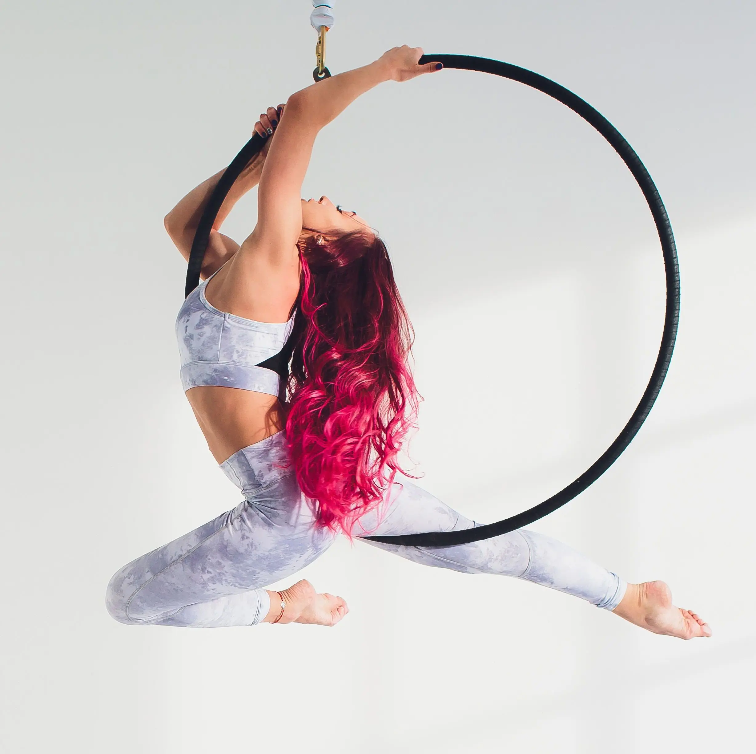 

35"(90cm) 25mm Width Silver Rings Fitness Hoop for Exercises Lyra Hoops Indoor Outdoor Equipment