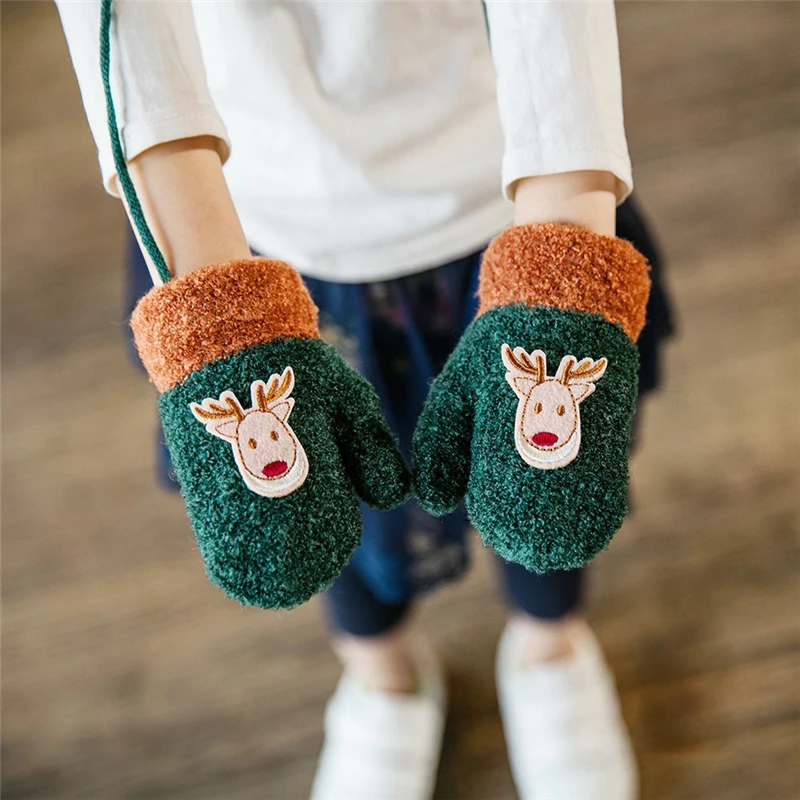 

1Pair Wool Gloves For Children Red Christmas Reindeer Red 13cm x 7cm