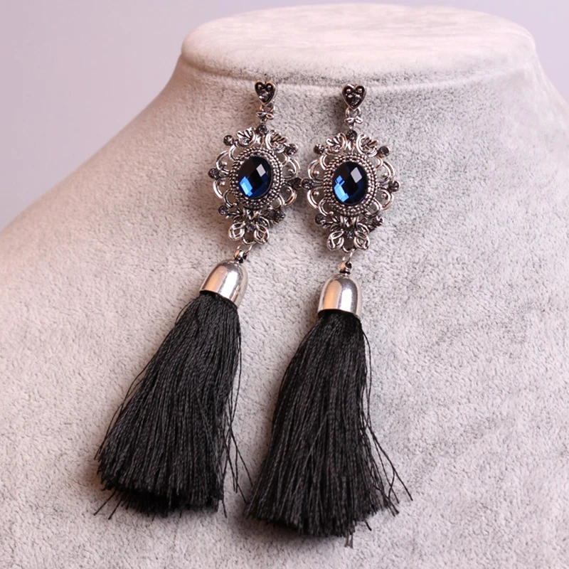 

Retro palace temperament blue Austrian rhinestones earring Female tassel tassel exaggeration earring Hypoallergenic ear jewelry