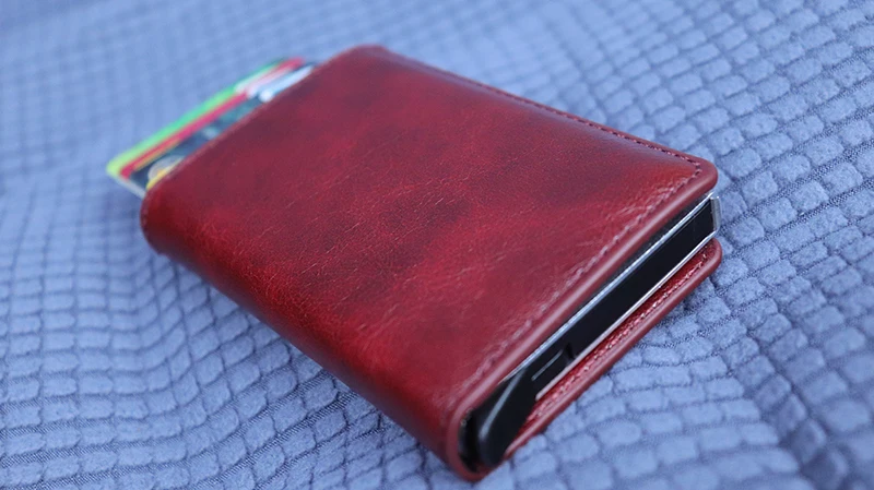 RFID Blocking Credit Card Holder Genuine Leather Men ID Card holder Mini Wallet Vintage Metal Automatic Anti-theft Card Wallet