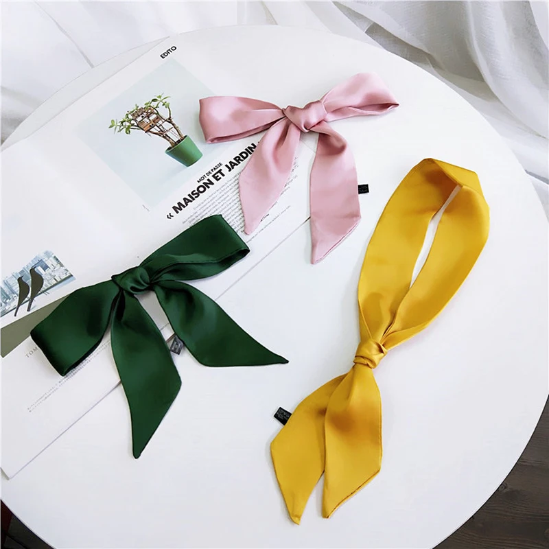

2020 Female New The Four Seasons Tied Bag Wrapped Ribbon Solid Color Small Silk Scarf Scarf Women Fashion Wild Small Wrist Band
