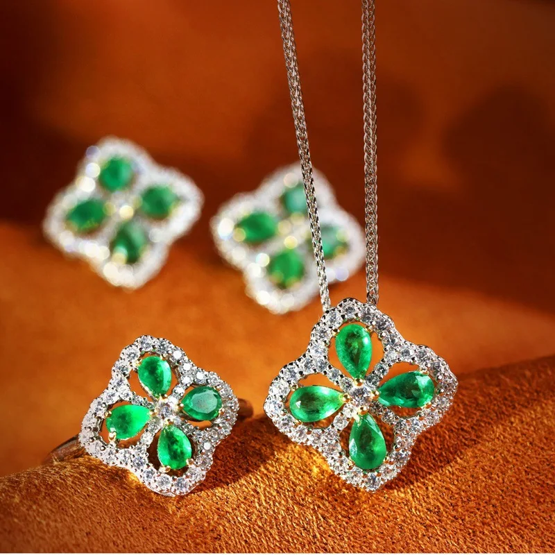 

Delicate Green Zircon Four Leaf Clover Jewelry Sets Ladies Silver Color CZ Engagement Rings Earrings Pendants Necklaces
