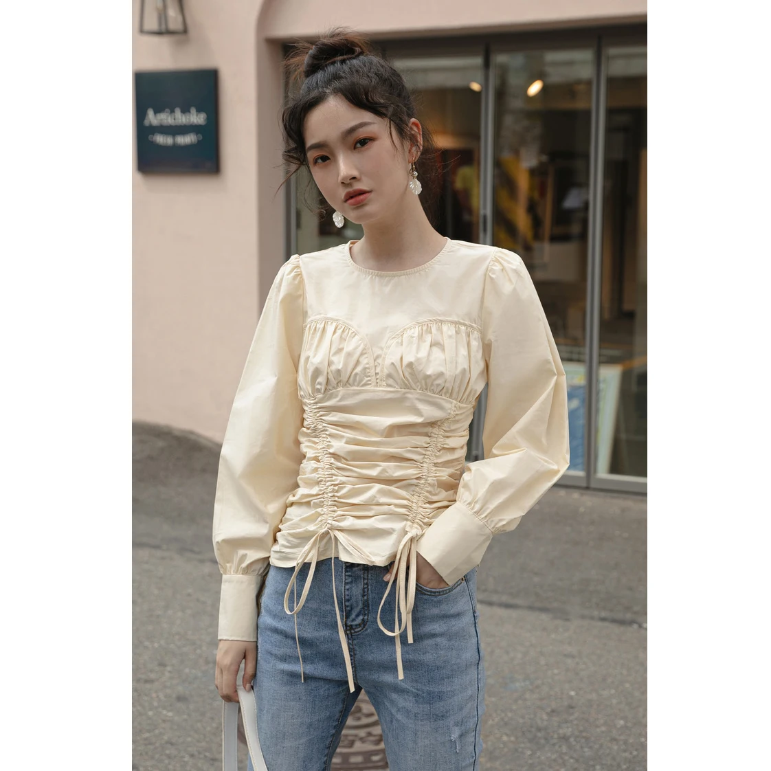 Новая Осенняя блузка со складками с пышными рукавами 2019 Модный корейский стиль