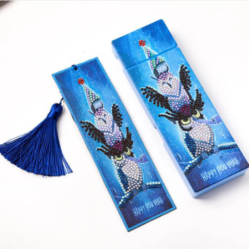 

Diamond Painting Pencil Case with Matching DIY Bookmark Kit Pencil Storage Container Art Craft Mosaic Making Gifts for Birthday