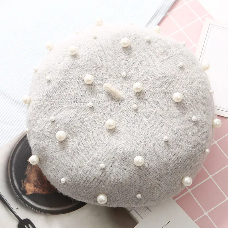 Женский шерстяной берет винтажный теплый кашемировый с жемчужинами и заклепками