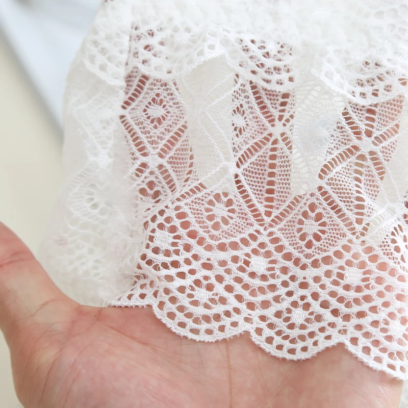 

Camisole Sexy Lace Tube Top Wrapped Chest Anti-empty Bottoming Sling Underwear Vest Women Tank Top with Built In Bra