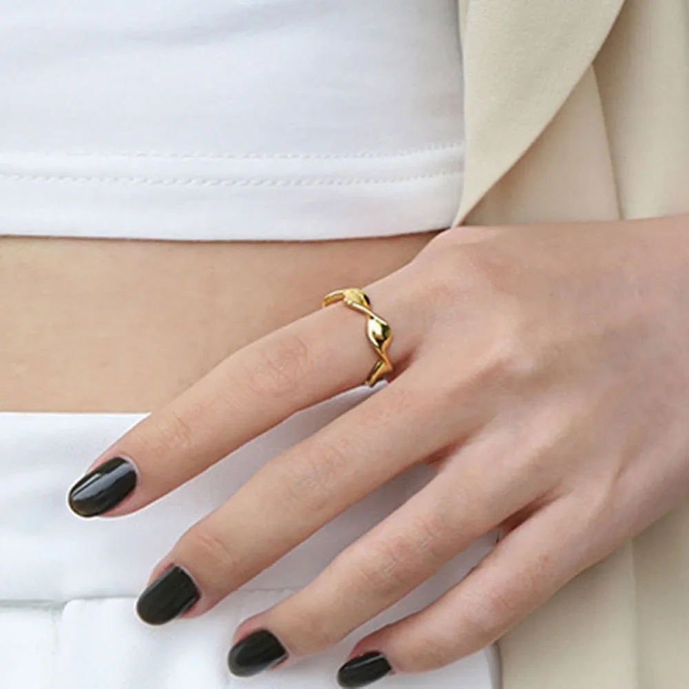 

The New Trend Of Fashion Simple Ring Wave Pattern Retro Elegant Adjustable Twisting Fine Jewelry Gifts