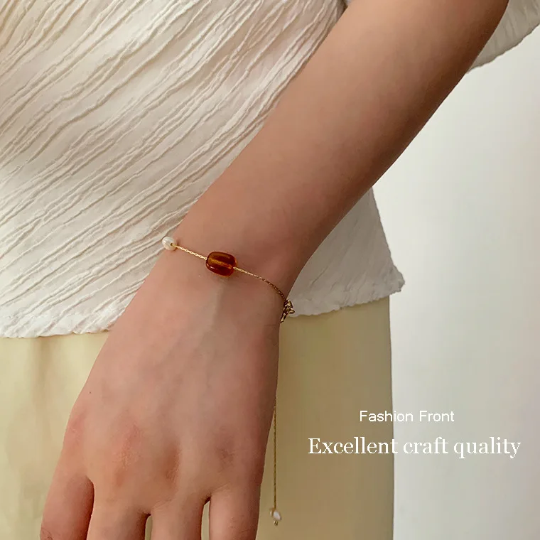 

Gaku Korean hot-selling design acrylic pearl bracelet temperament contrast simple ins wind net red accessories
