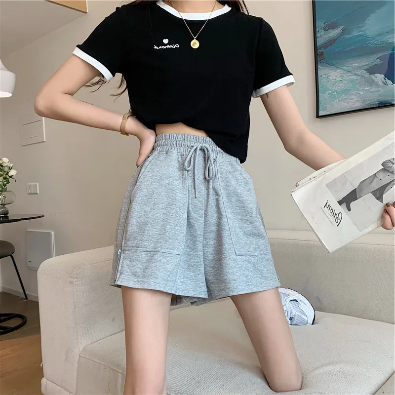 

Simple Oversized Casual Shorts For Women Loose Summer Elastic waist Shorts Casual Beach Chic Solid Color Female zipper Shorts
