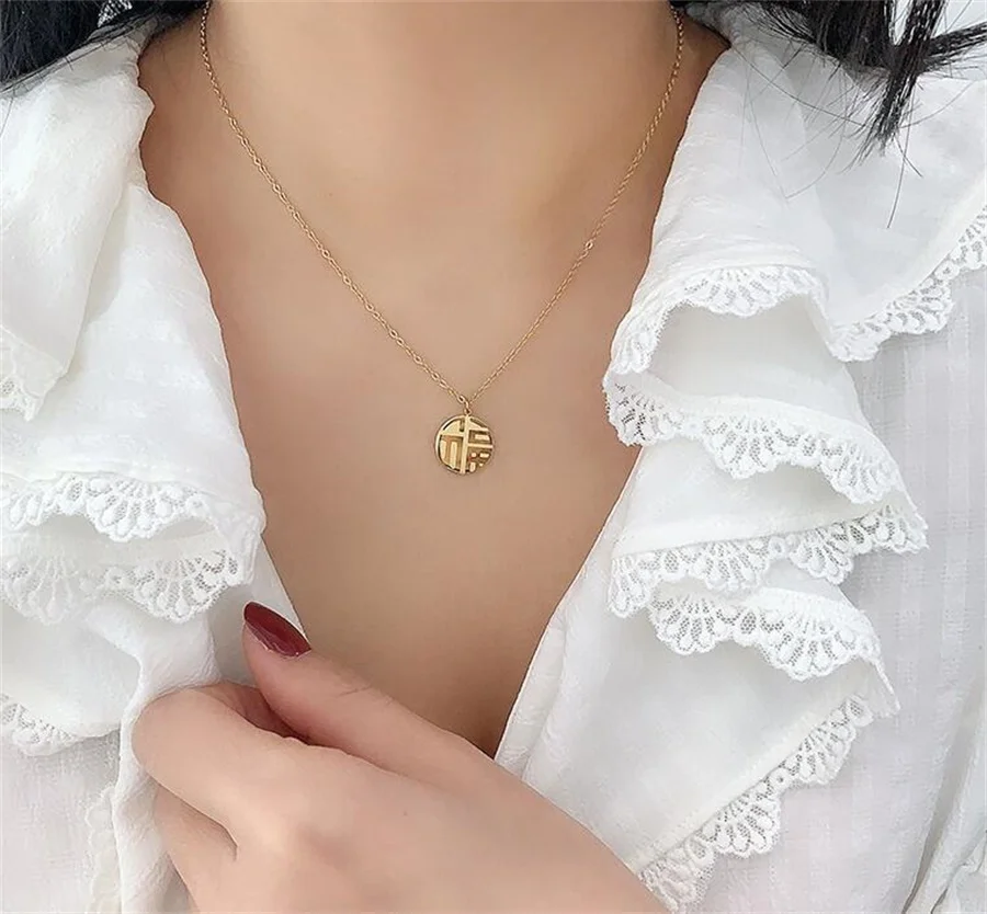 

Chinese Bliss Pendant Necklace Good Fortune Blessing Good Luck Birthday Present Gold Plated Choker Chain Necklace For Gift