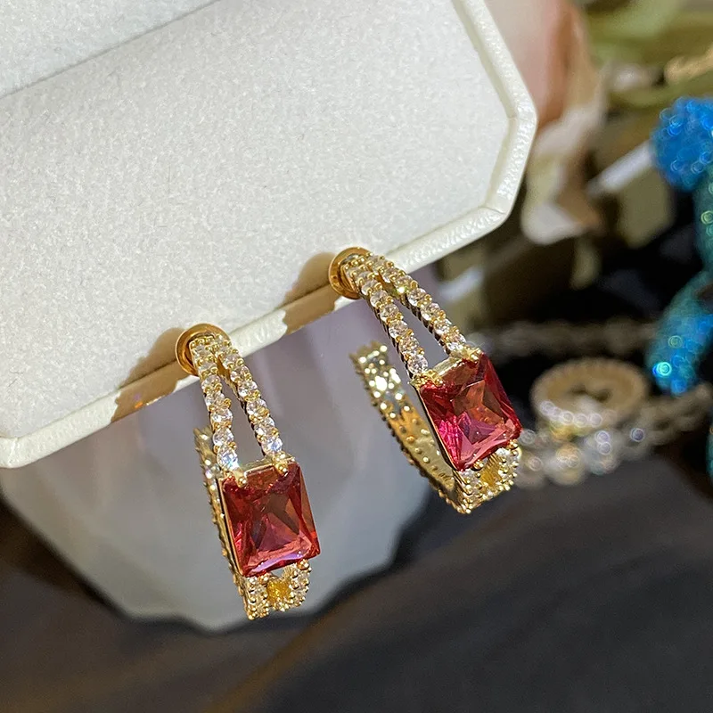 

Semicircle C Circle Red Crystal Celebrities Ear Studs Ear Ring Zircon Earrings For Women Jewelry Small Simple Accessories Charms