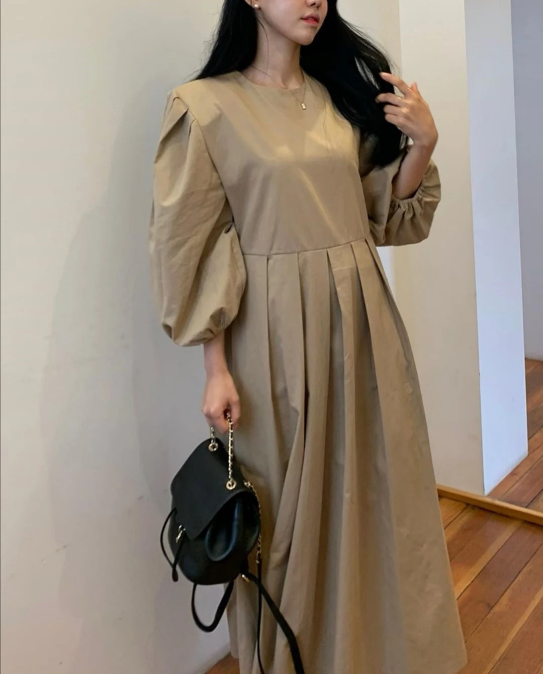 

ZCSMLL Korea chic spring western style round neck pleated loose wild lantern sleeve over the knee mid-length dress female