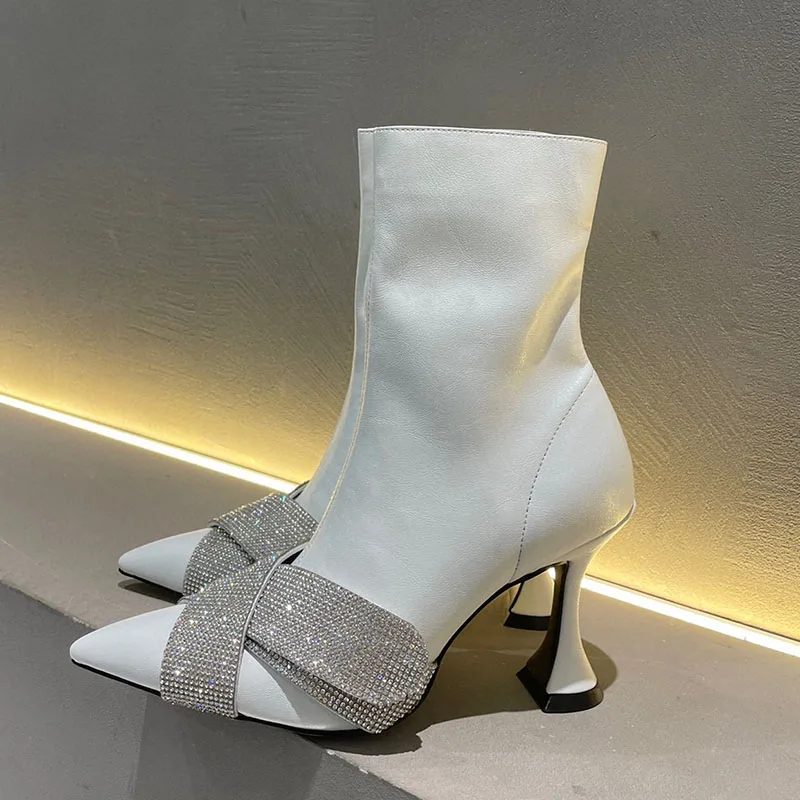 

2021 New Autumn And Winter Women Pumps Cross Rhinestone Short Boots Fashion Temperament Pointed Toe Hoof Heels Women's Boots
