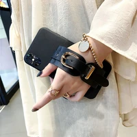 luxury retro leather wrist hand band case for iphone 12 11 pro xs max xr x 6s 7 8 plus card holder soft leather hard bcak cover
