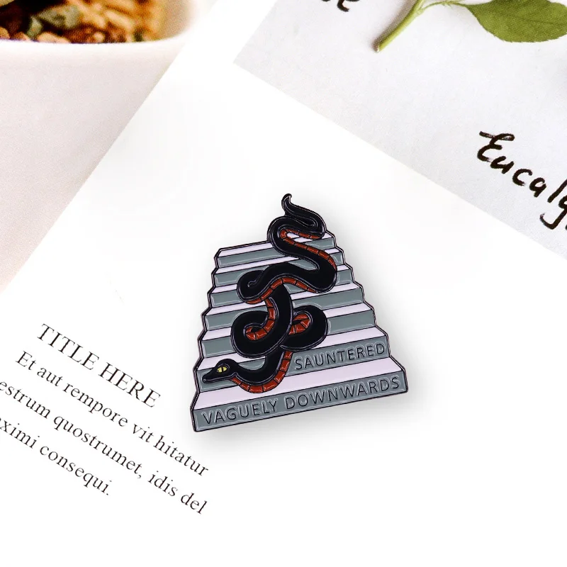 Ползучая булавка падение с неба змея которая искушала ЕВА в саду Эдема