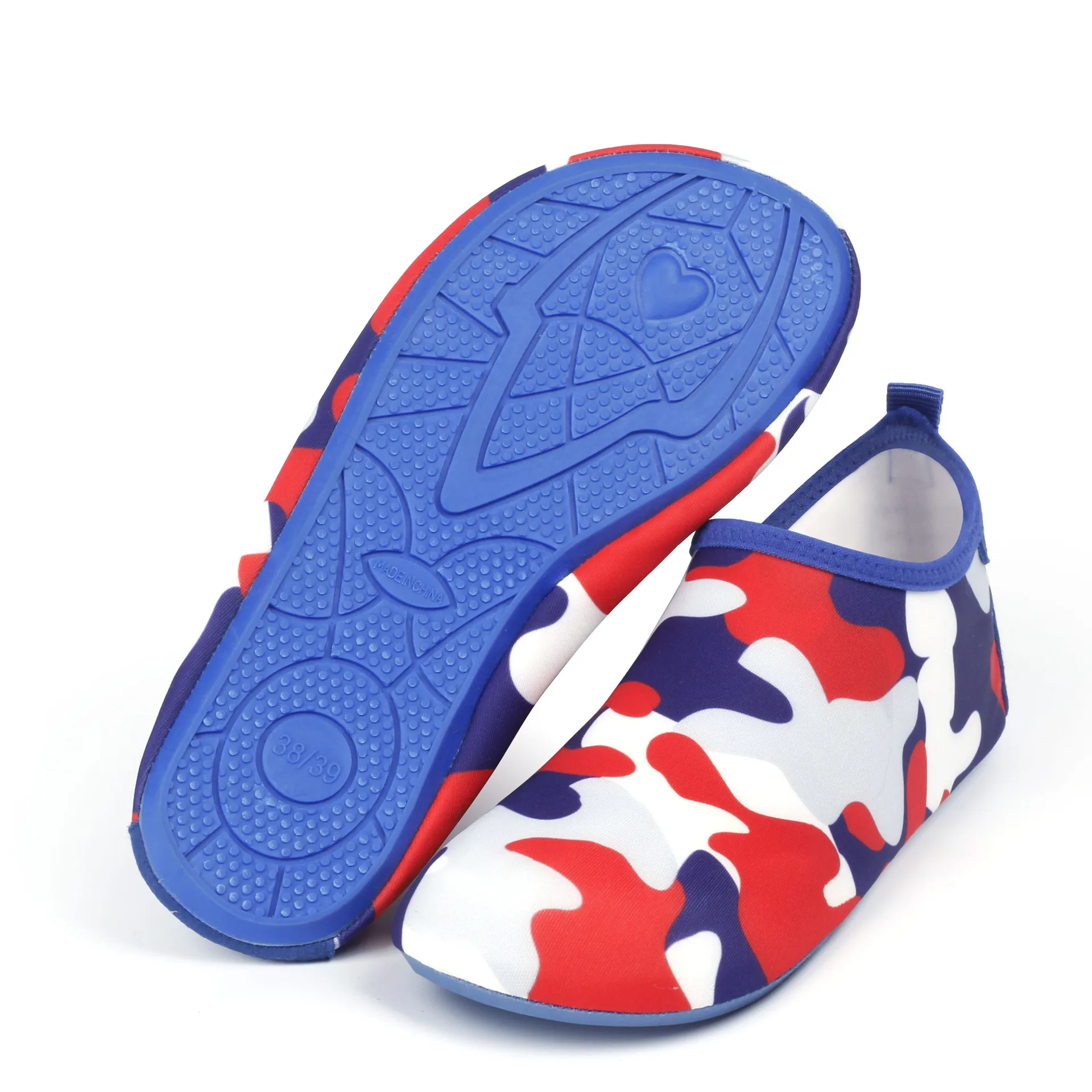 

Woman Beach Sneakers Men Upstream Barefoot Shoes Swimming Slippers Diving Socks Tenis Masculino Water Shoes Summer Aqua Shoes