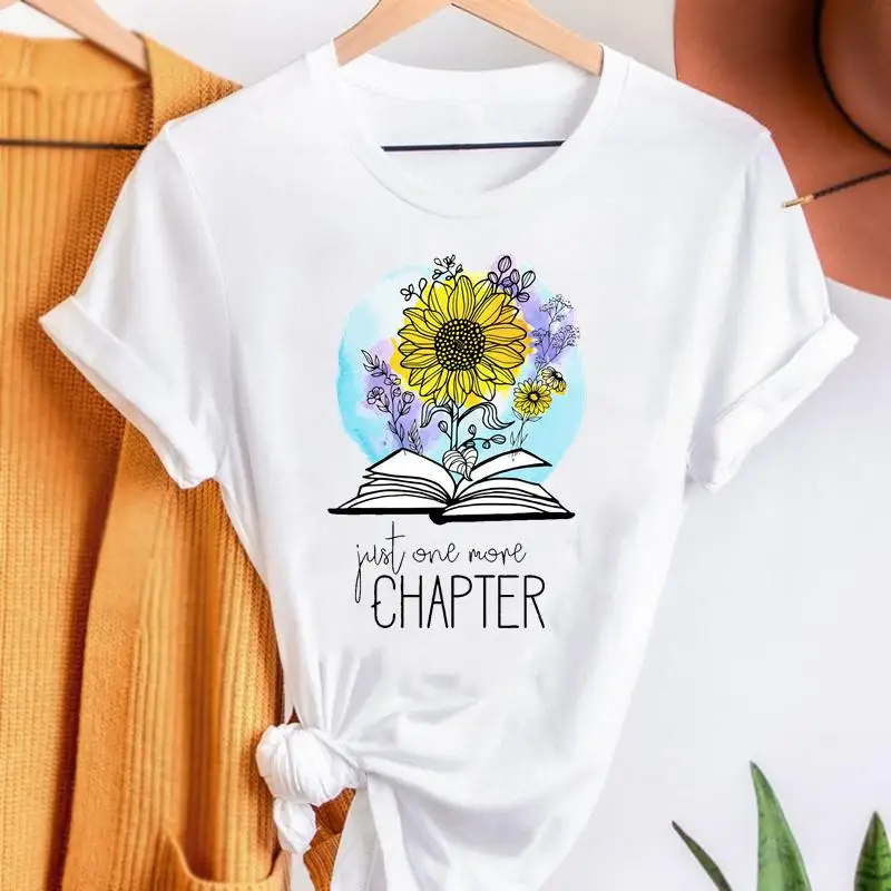Женская Винтажная Футболка с принтом книг и цветов модная летняя футболка