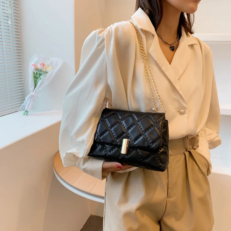 

Summer New Women's Bag Fashion Embroidered Thread Small Square Bag Simple Foreign Style Chain Portable Single Shoulder Messenger