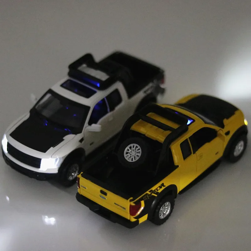 Модель литая автомобиля Ford Raptor 1/32 модифицированный автомобиль из металлического