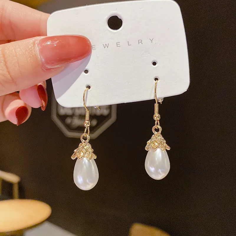 

Baroque Pearl Temperament Pendant Earrings For Women Korean Fashion Jewelry Temperament Daily Wear Earrings Birthday Party Gift