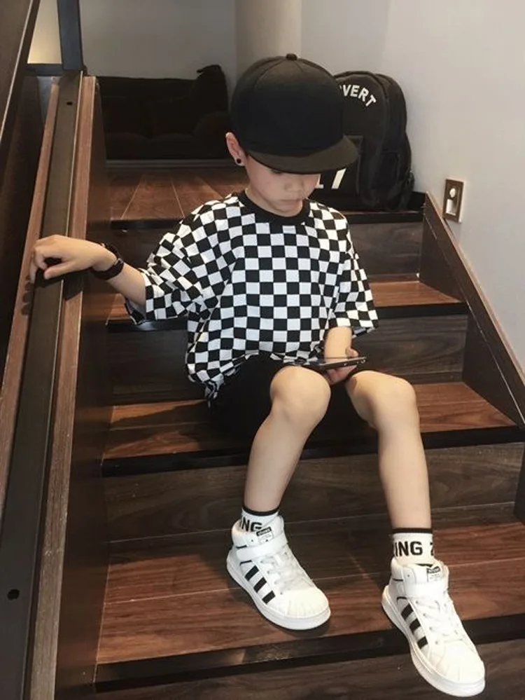

Children's clothing boys plaid short-sleeved middle-aged children's high-quality tops