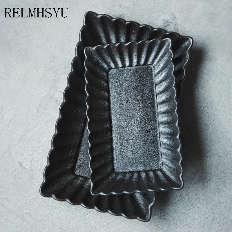 

1PC RELMHSYU Japanese Style Ceamic Frosted Black Glaze Food Dessert Dinner Plate Household Long Plate Dishes Tableware