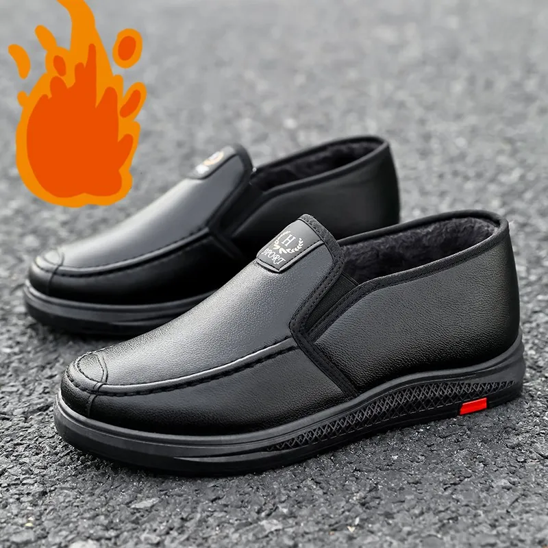 Сезон осень-зима; популярная кожаная обувь для мужчин; zapatos hombre; кроссовки; повседневная обувь; обувь из натуральной кожи; Мужская обувь; piergitar - Цвет: M701 BLACK