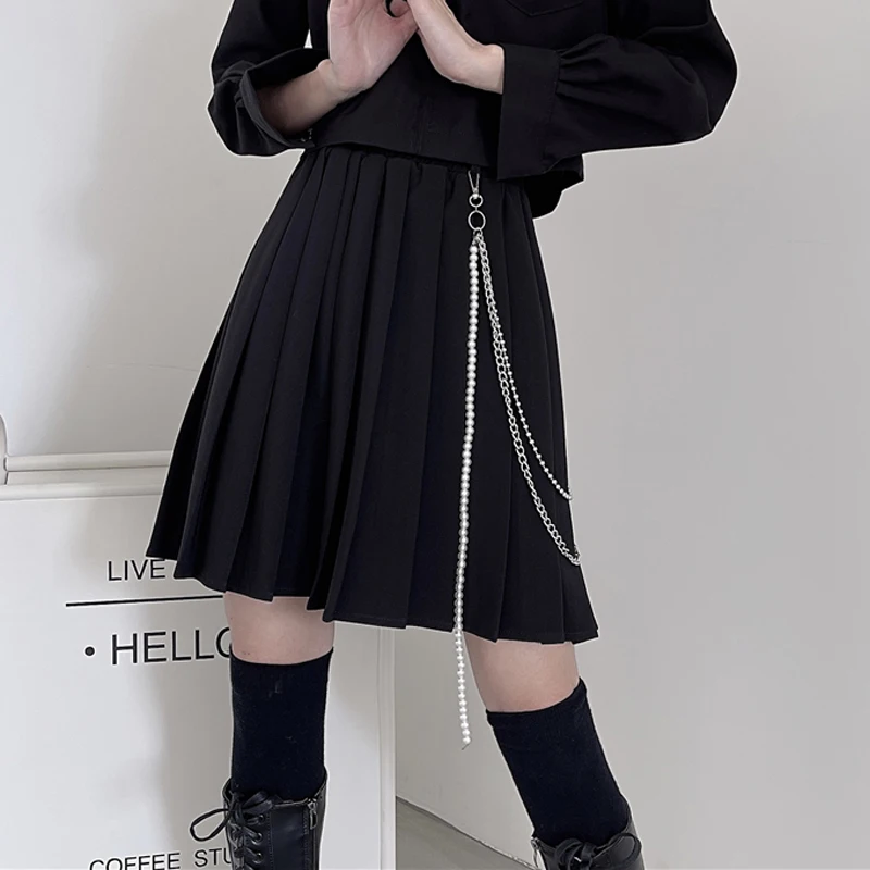 

JMPRS Gothic Women Pleated Skirt Vintage High Waist Metal Chain Preppy Girls Dance Mini Skirt Korean A Line Black 2021 Skirts