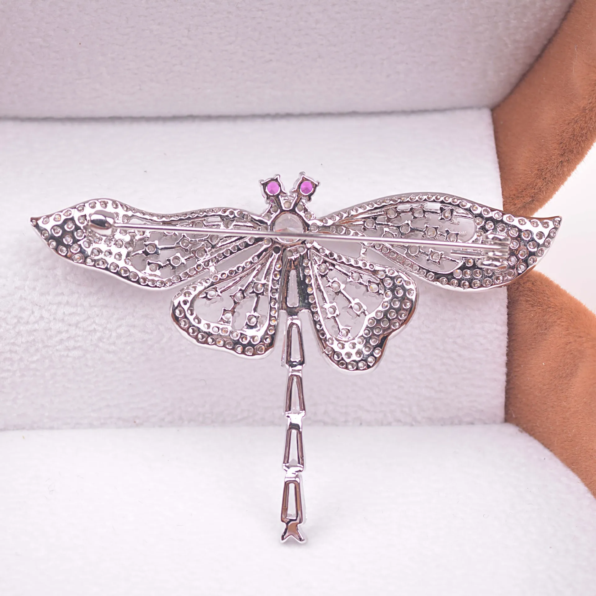 

Vintage Dragonfly Brooches Luxury Jewelry 2021 Zicon Brooch Pin For Women Clothes Scarf Buckle Garment Accessorie Jewelryes Gift
