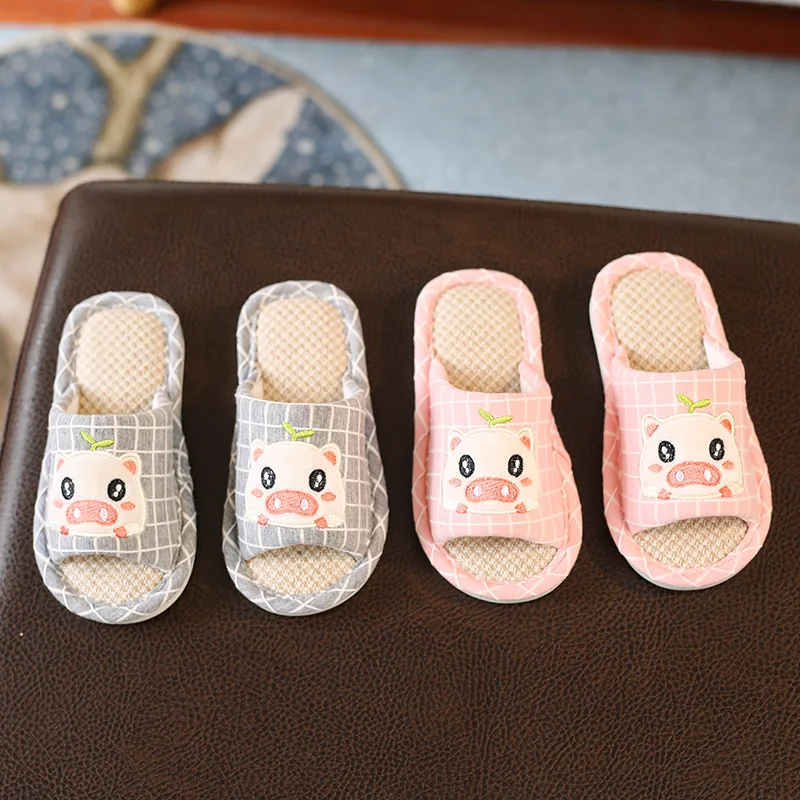 

Bibihou Fall Winter Kids Slippers Carton Lattice Cute Size for 23-37 Warm Anti-Slippery Children Soft Bottom Flat Shoes Indoor