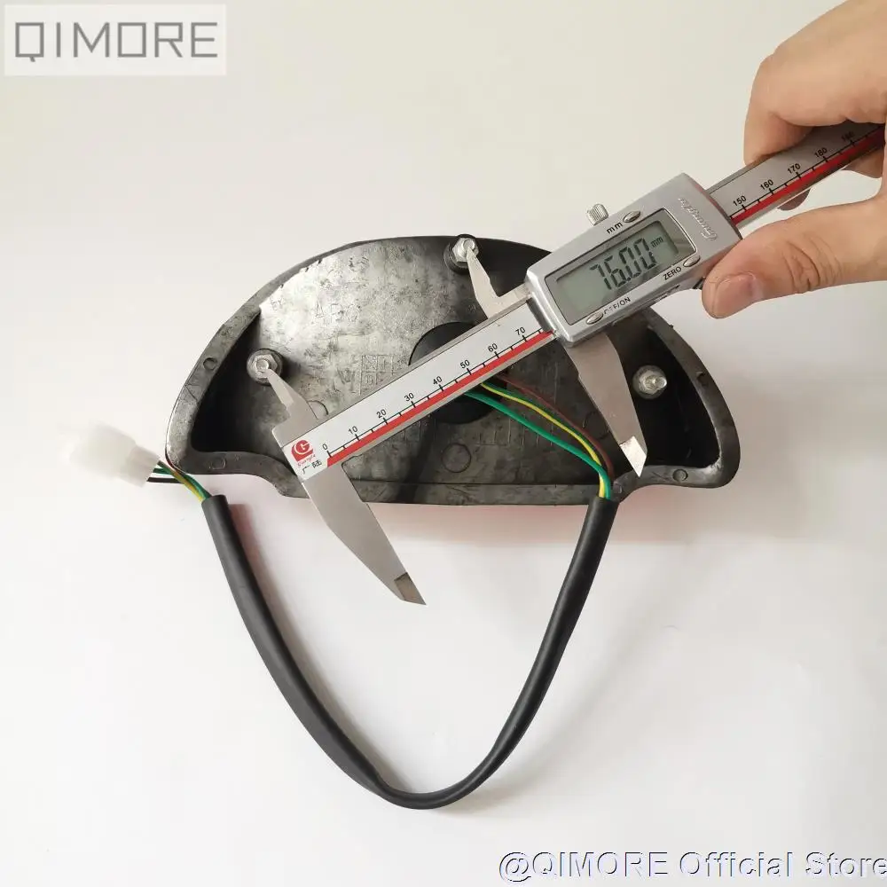 Задсветильник рь для скутера спортивный задний фонарь Roketa Bahama Sunl VIP Future Champion Baja