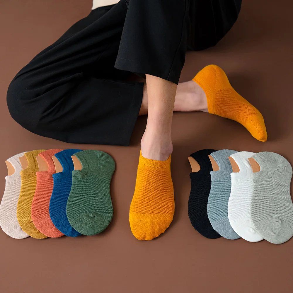 

2021 New Solid Color White Socks Men Cotton No Show Boat Invisible Brightly Colored Size 38-43