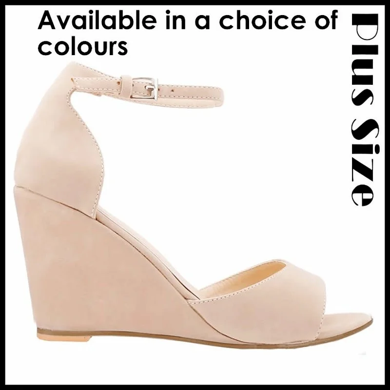 Женские босоножки на танкетке с открытым носком ремешком щиколотке и пряжкой