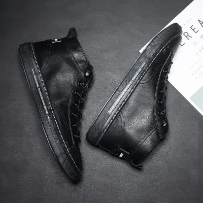 

Новинка Осенняя кожаная обувь с высоким верхом Корейская версия модная однотонная мужская модная обувь на шнуровке повседневная мужская о...