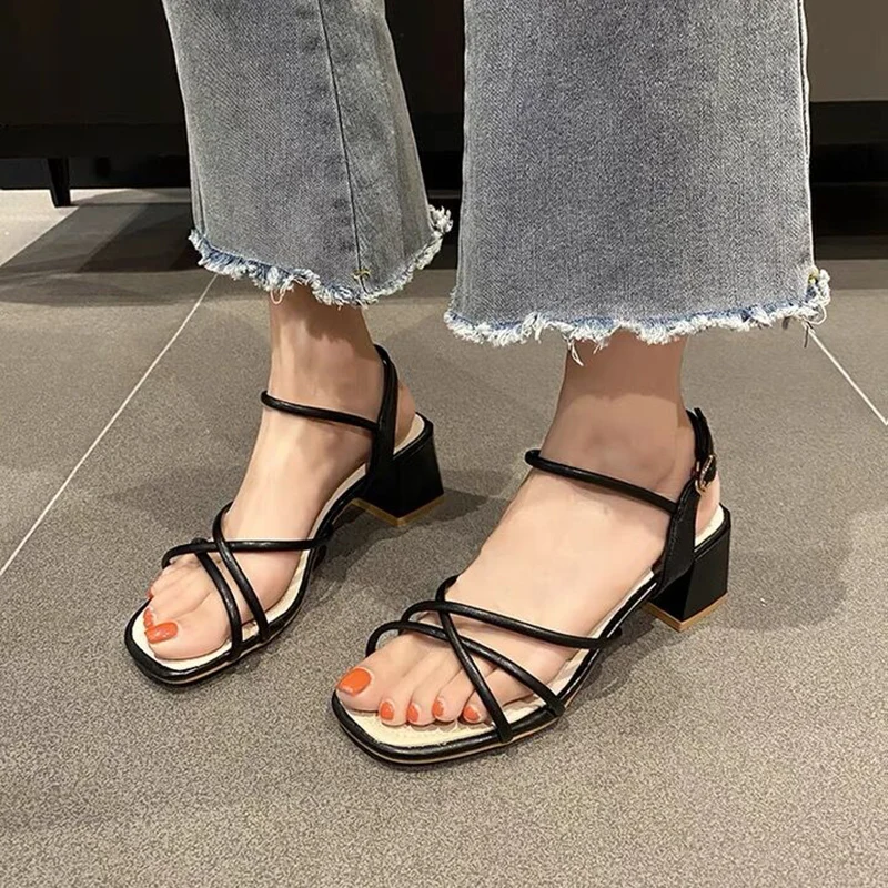

XZ0067 European and American new style Mules Shoes Metal Buckle Leather Slip on Flats Women Comfortable Beauty Half Slipper
