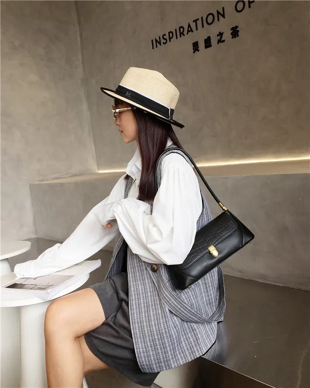 

Baguette women Bag shoulder-Bag elegant fashion Genuine Leather cowskin sac free shipping