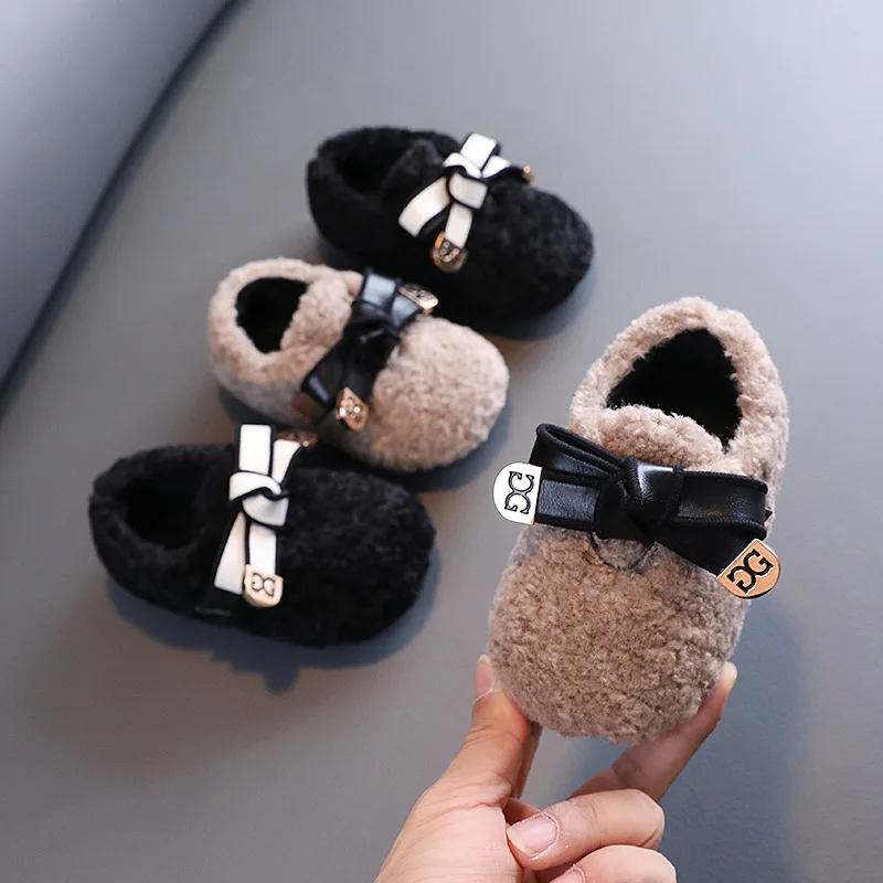 2021 Winter Baby Soft-Soled Toddler Shoes For Girls and Children Plus Velvet Warm Shoes 0-3 Years Old Low-Top Plush Shoes