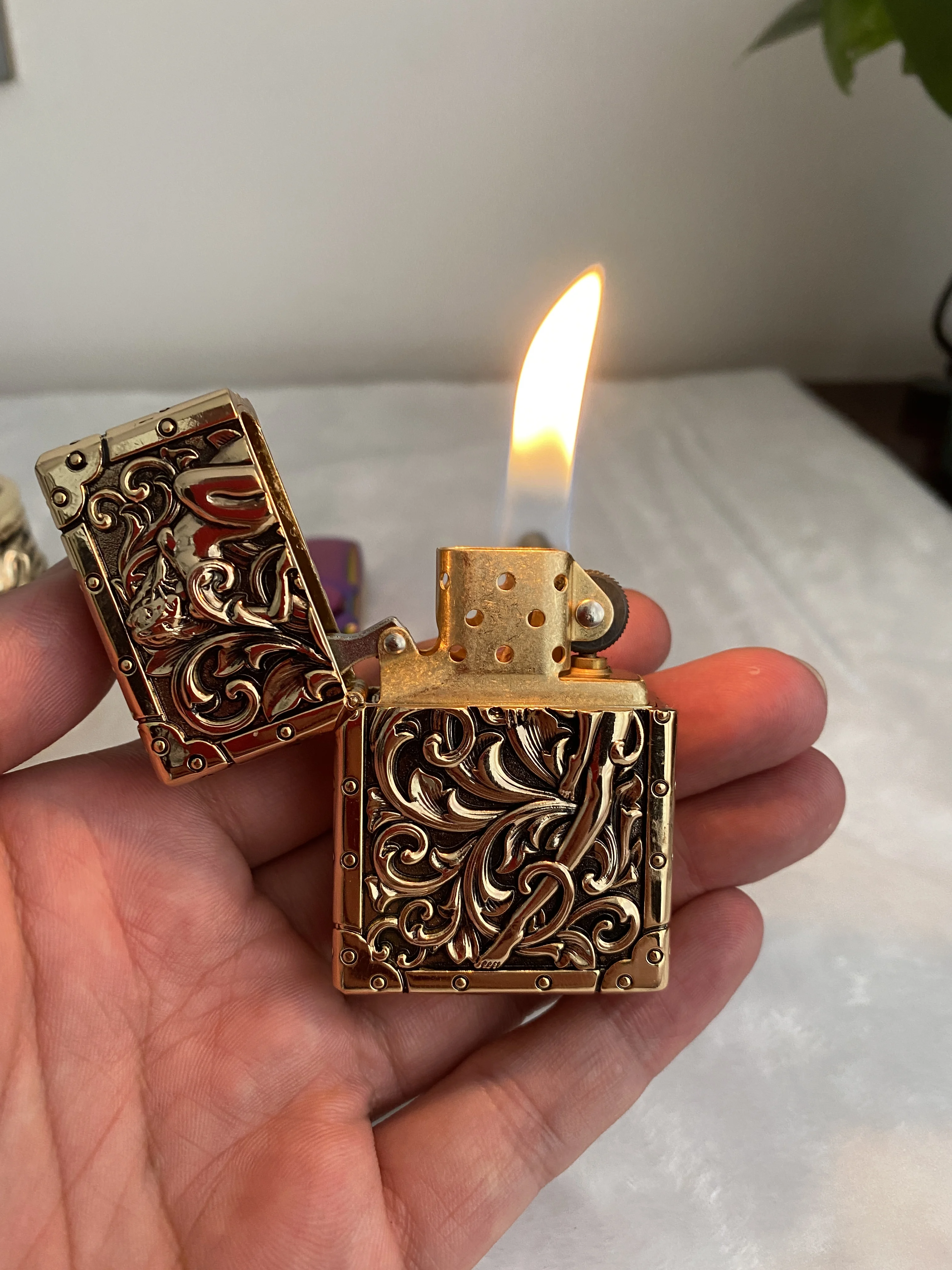 

Pure Copper Gift Box Kerosene Lighter European And American Style Chief Flower Fairy Retro Embossed Cigarette Accessories Gadget