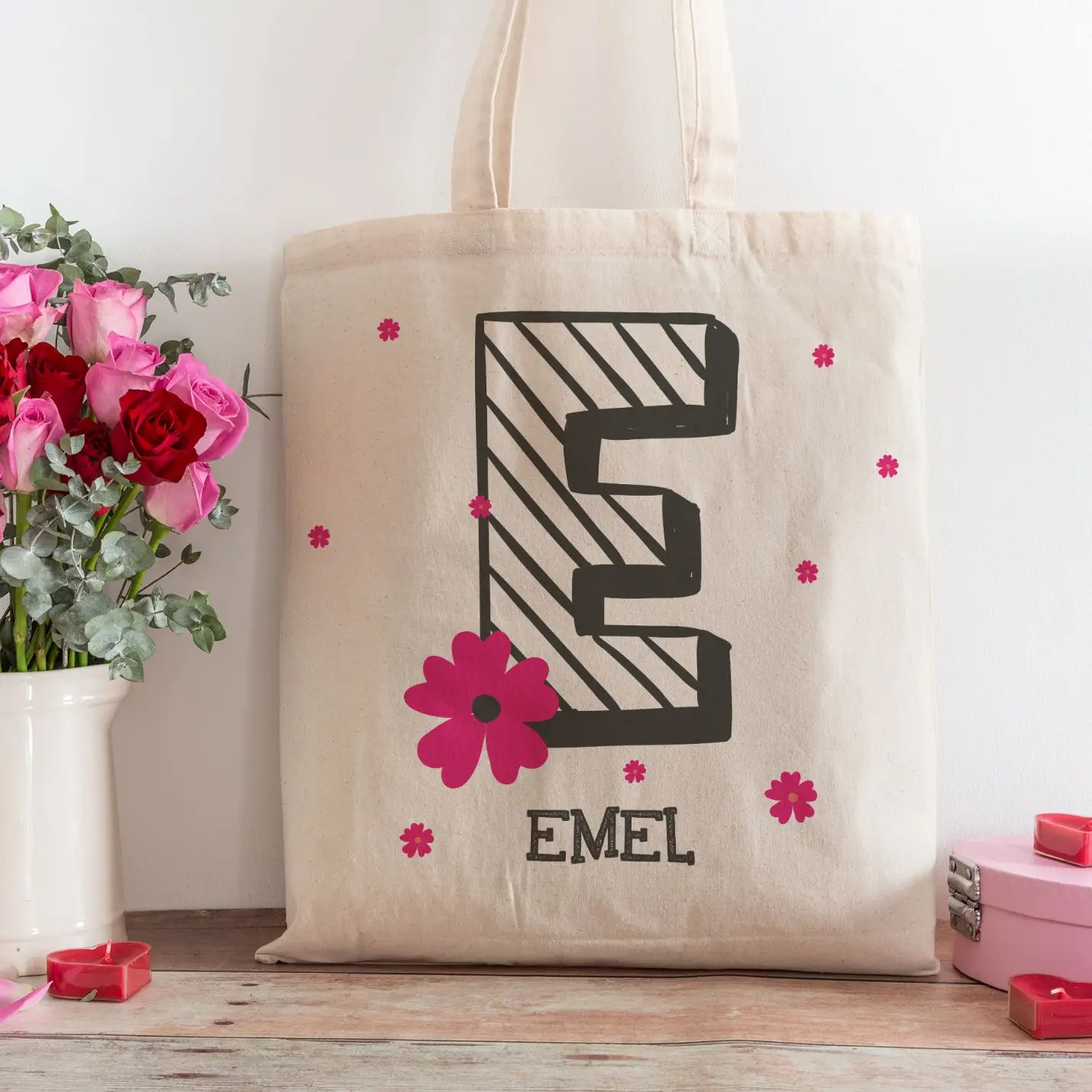 

Personalized Letter E Design Name Printed Bag