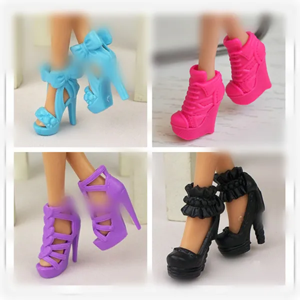 

1/6 New Original multiple Colorful Doll Accessories Fashion Sneaker Flat Shoes Genuine Sandals Shoes for 30cm Doll Shoes