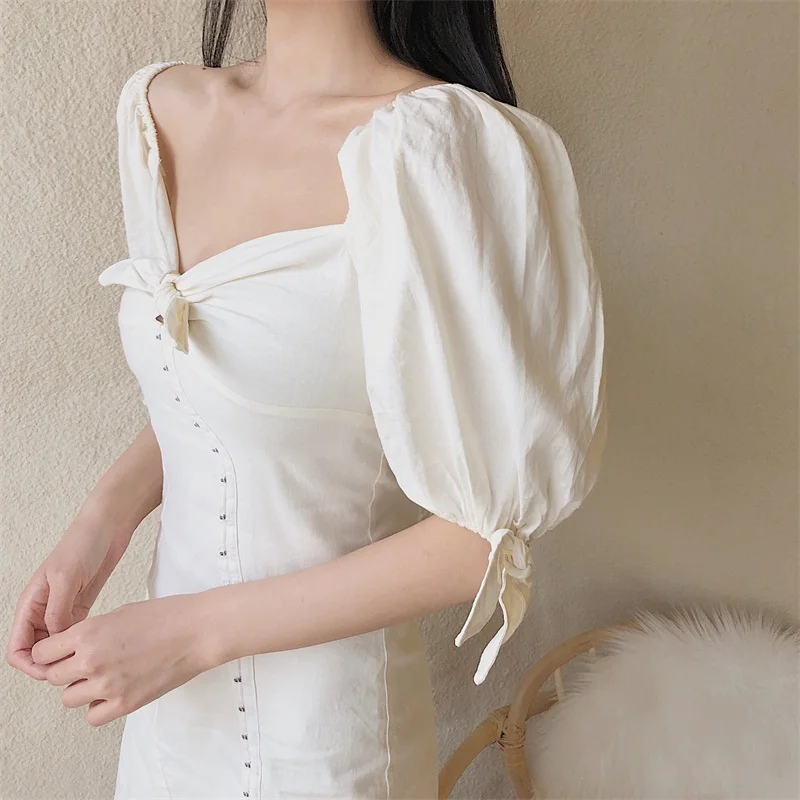 Женское мини-платье с V-образным вырезом и рукавами-фонариками | Женская одежда