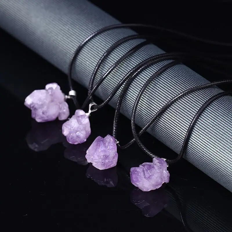 

1Pcs Crystal Pendant Natural Amethyst Irregular Rough Stone Pendant Amethyst Necklace Fashion Jewelry Decoration Crafts Gift
