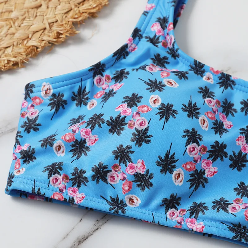 

Sexy Fashion Camouflage Split Bikini Hot Spring Seaside Vacation Briefs