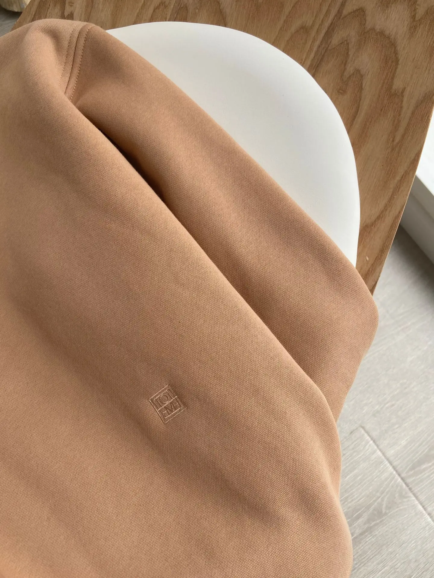 Пуловер с длинными рукавами и круглым вырезом вельветовый свитшот повседневный