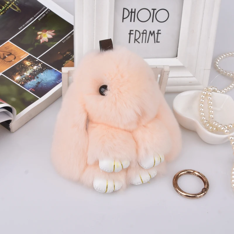 Брелок с помпоном из натурального кроличьего меха 13 см | Украшения и аксессуары