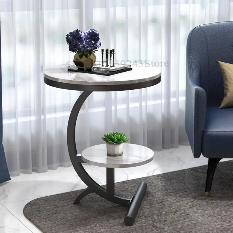 Светильник роскошный столик из кованого железа мраморный диван небольшой