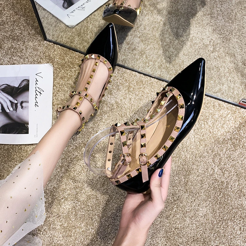 Женские туфли на плоской подошве с Т образным ремешком платье заклёпками