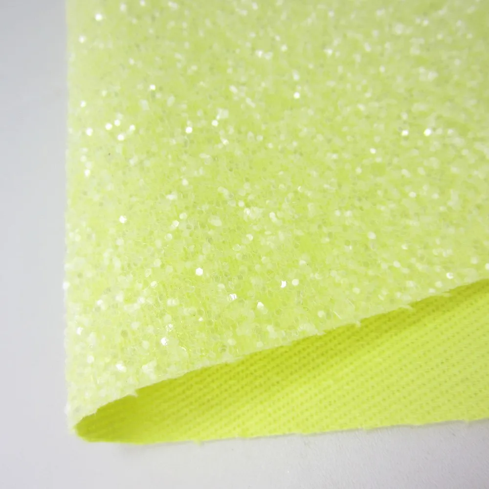 A4 лист на не сужающемся книзу массивном шестиугольная ткань с блестками из