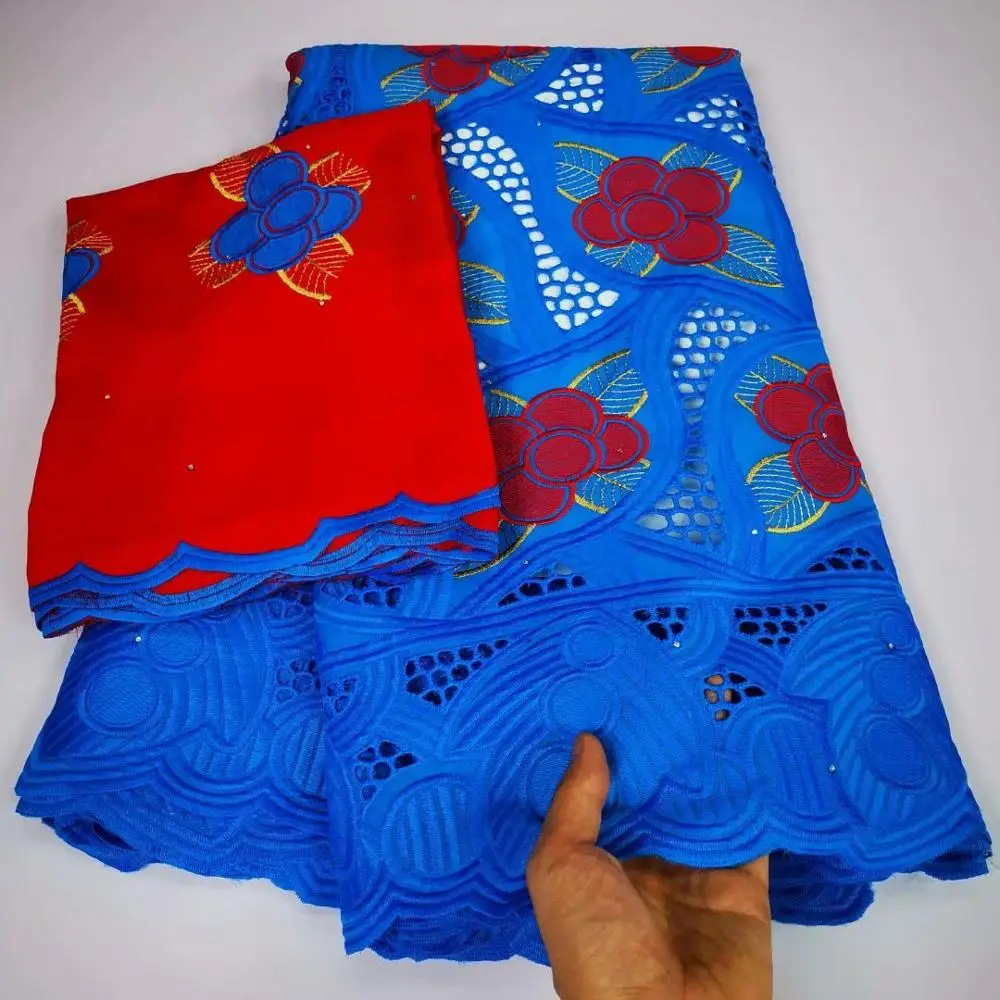 

5 + 2 лет небесно-голубое с красным платьем; Комплект из хлопковой кружевной ткани в африканском стиле и швейцарской вуали; YCV123